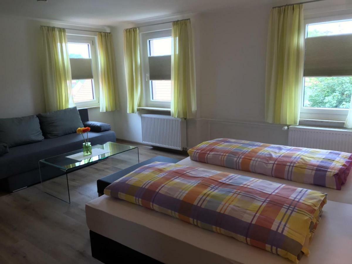 Gasthof Roessle Ochsenwang Bissingen an der Teck Esterno foto