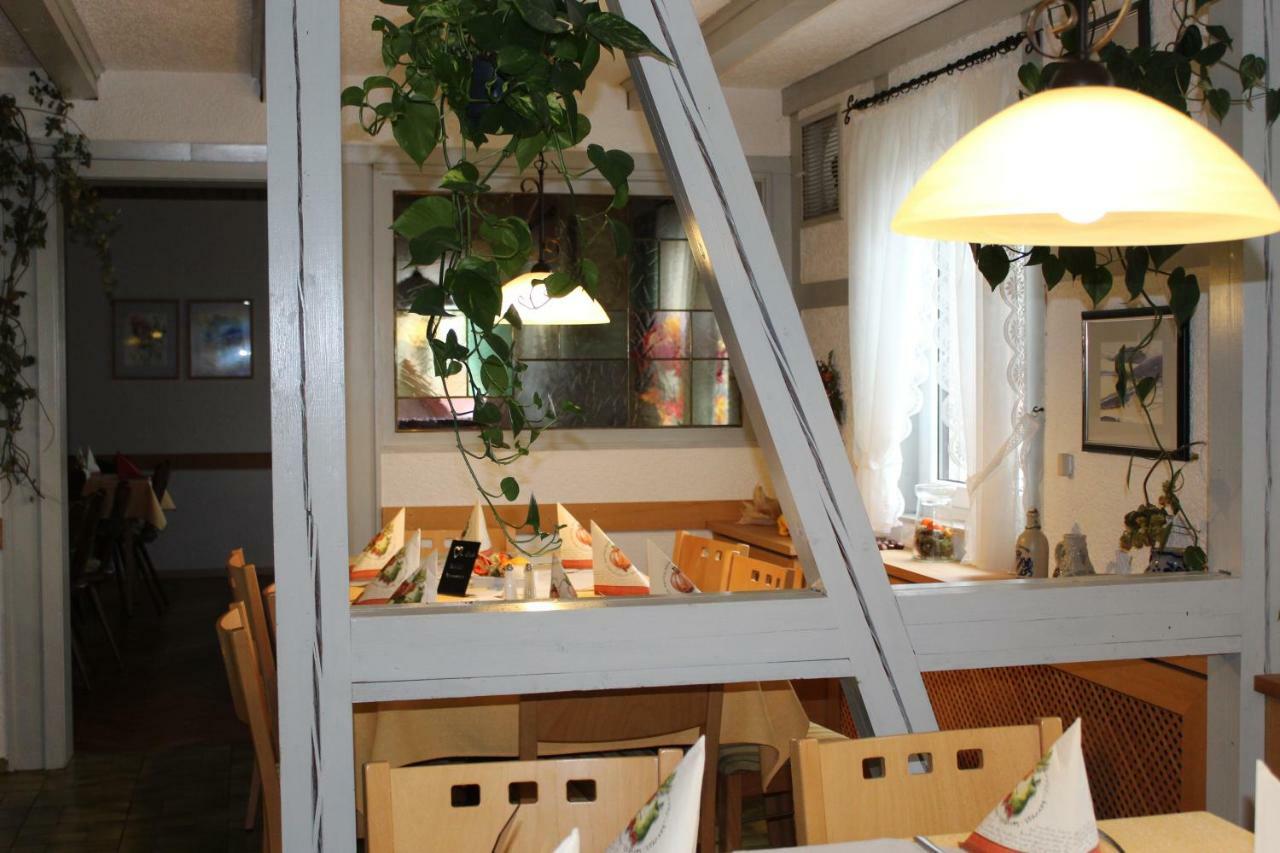 Gasthof Roessle Ochsenwang Bissingen an der Teck Esterno foto